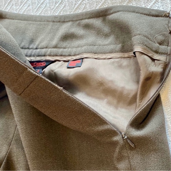 SIMON CHANG - DESIGNER WOMEN’S SUIT - Picture 9 of 15